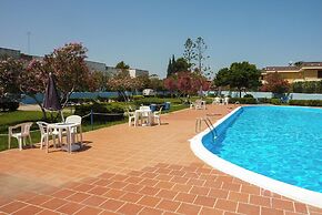 Villetta Relax with pool in residence