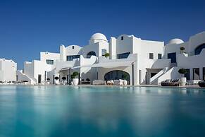 Anantara Santorini Abu Dhabi Retreat - Adults Only
