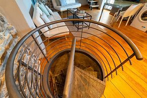 Petra Apartment in Civenna by Wonderful Italy