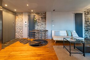 Petra Apartment in Civenna by Wonderful Italy