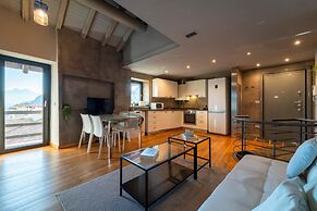 Petra Apartment in Civenna by Wonderful Italy