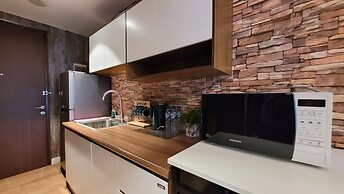 Meisterstadt Pollux Habibie PalamMansion