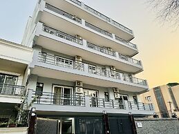 Zen Suites - Golf Course Road