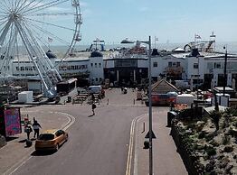 3-bed Homely Modern Caravan in Clacton-on-sea