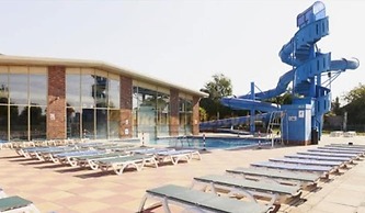 Impeccable 3-bed Caravan in Clacton-on-sea