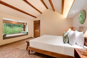 Lemon Tree Wildlife Resort Kanha