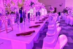 Signatious Hotel and Suites