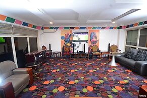 Signatious Hotel and Suites