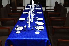 Signatious Hotel and Suites