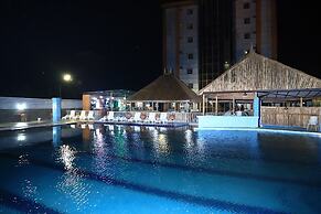 Signatious Hotel and Suites