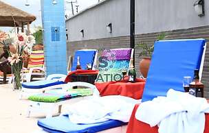 Signatious Hotel and Suites