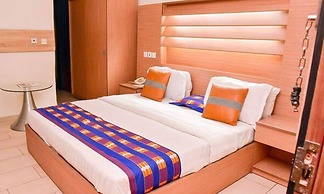 Signatious Hotel and Suites