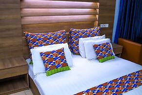 Signatious Hotel and Suites