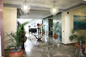 Signatious Hotel and Suites