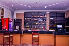 Signatious Hotel and Suites