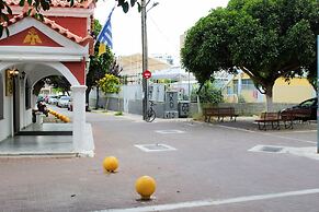 Santa Barbara s Cute Apartment