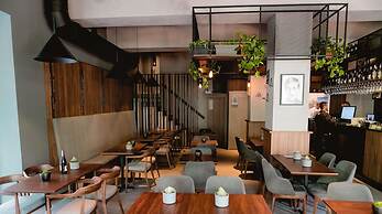 SQUARE by Margo Hotel