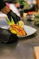 SQUARE by Margo Hotel