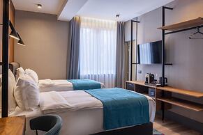 SQUARE by Margo Hotel