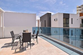 Wave 3 Promenada Apartments