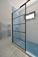 Wave 3 Promenada Apartments