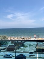 Wave 3 Promenada Apartments