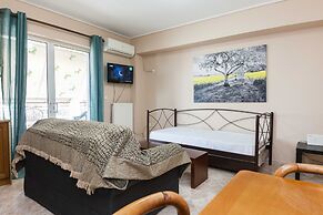 Vironas Delight 1Bd Apt w Lovely Balcony