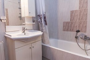 Vironas Delight 1Bd Apt w Lovely Balcony