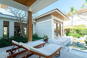 Enjoy A Luxurious 5 Bedroom Villa