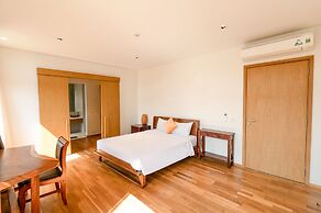 Enjoy A Luxurious 5 Bedroom Villa