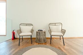 Enjoy A Luxurious 5 Bedroom Villa