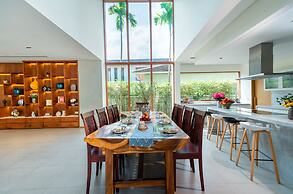 Enjoy A Luxurious 5 Bedroom Villa