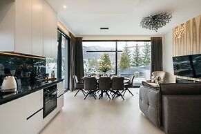 Skyline Villa - LoftAffair