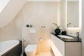 Skyline Villa - LoftAffair