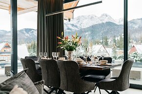 Skyline Villa - LoftAffair