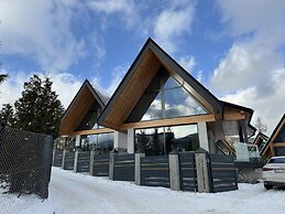 Skyline Villa - LoftAffair