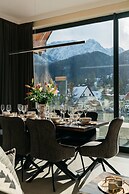 Skyline Villa - LoftAffair