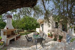 Nikis Country House - Lefkada BnB Private Parking