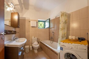 Nikis Country House - Lefkada BnB Private Parking