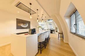 Triplex penthouse in the city center