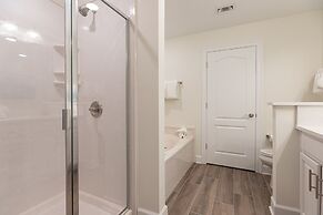 Phoenix Gulf Towers 1902 2 Bedroom Condo