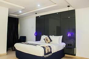 Water Ripples Hotel
