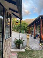 Inviting Mountain Chalet in San Francisco