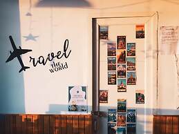 The Lost Hostels-Bir - Landing Site