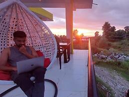 The Lost Hostels-Bir - Landing Site