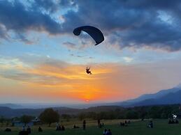 The Lost Hostels-Bir - Landing Site