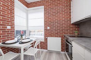 Dąbska Studio With Terrace by Renters