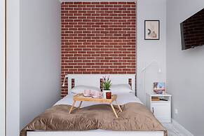 Dąbska Studio With Terrace by Renters