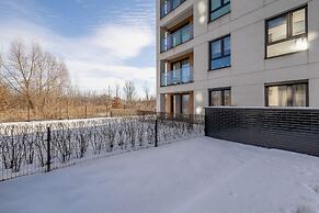 Dąbska Studio With Terrace by Renters