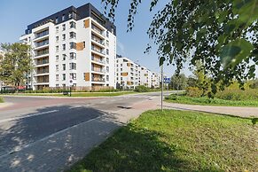 Dąbska Studio With Terrace by Renters